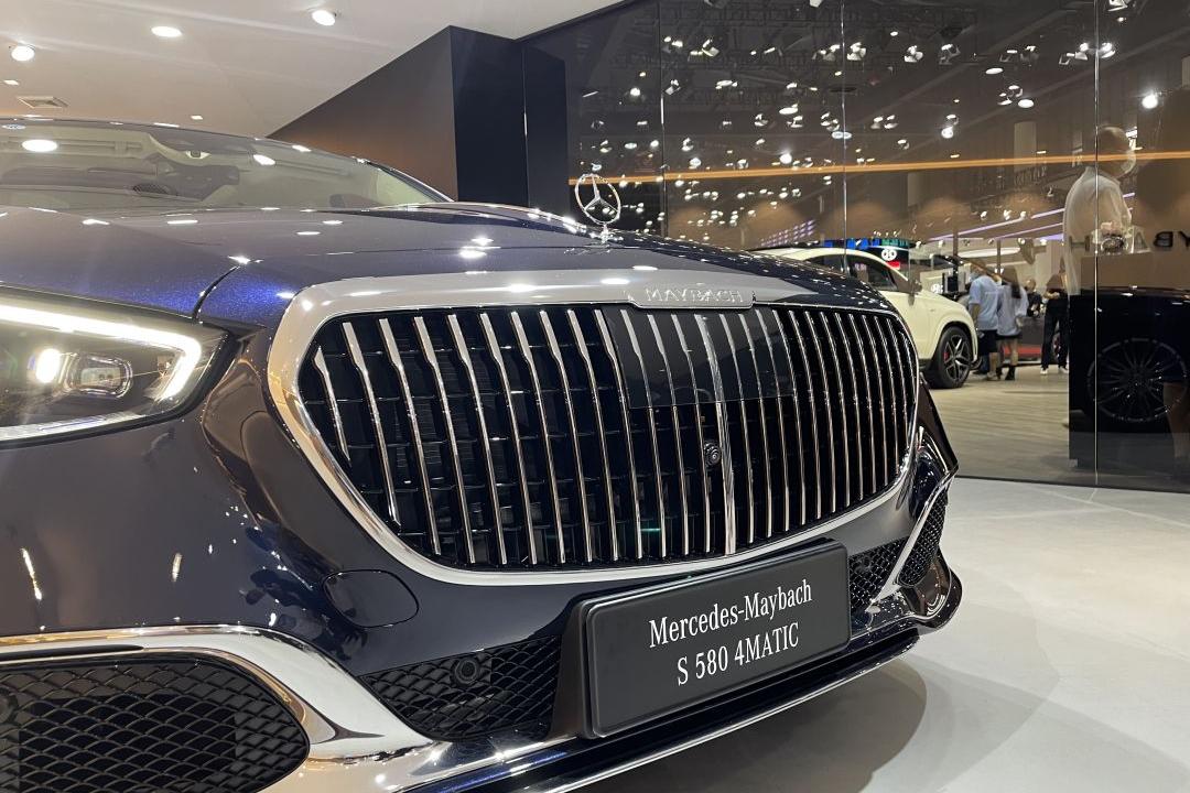 2021成都车展丨搭v8发动机 梅赛德斯-迈巴赫s 580 4matic首发