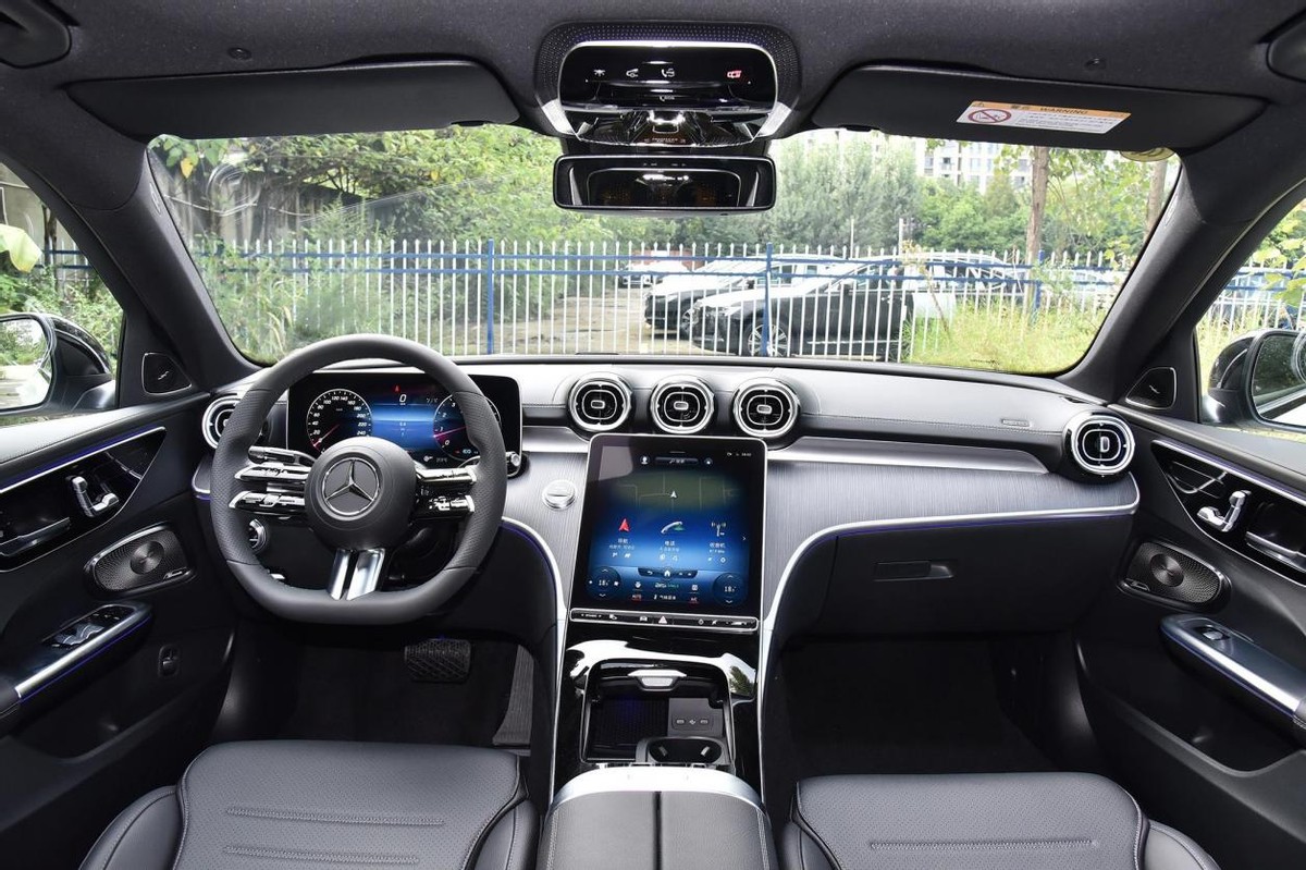 全新奔驰c级上市,s级同款内饰,加长98mm,宝马3系都不是对手?