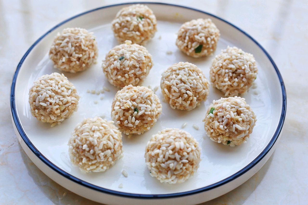 自制珍珠藕丸,莲藕这样吃,大人孩子都称赞,一口一个真过瘾