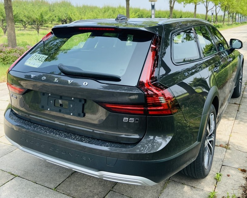 新款沃尔沃v90cc上市起售4479万元车叔为何不推荐买