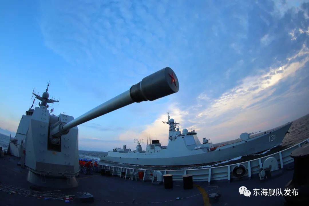 火力全开东海舰队发布多科目实战化训练大片