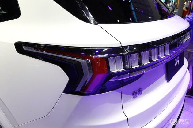 2021成都车展:实拍领克09 spa平台/drive-e发动机加持