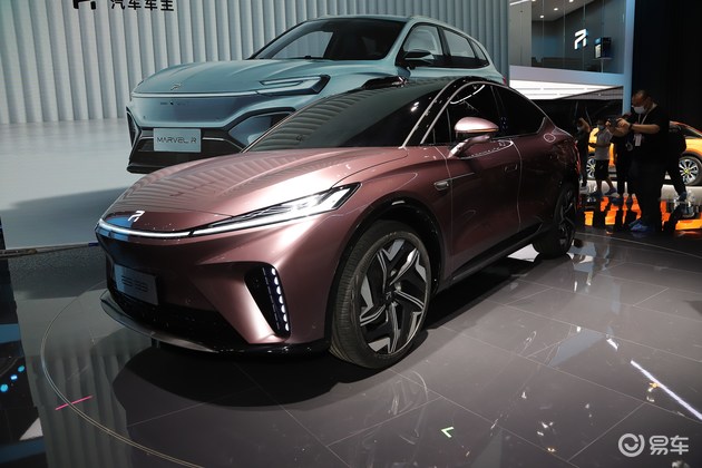 2021成都车展全面智能化实拍上汽r汽车es33量产版