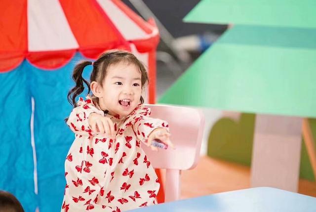 高质量爸爸李承铉：上节目会给戚薇打电话，对女儿教育更让人佩服休闲区蓝鸢梦想 - Www.slyday.coM