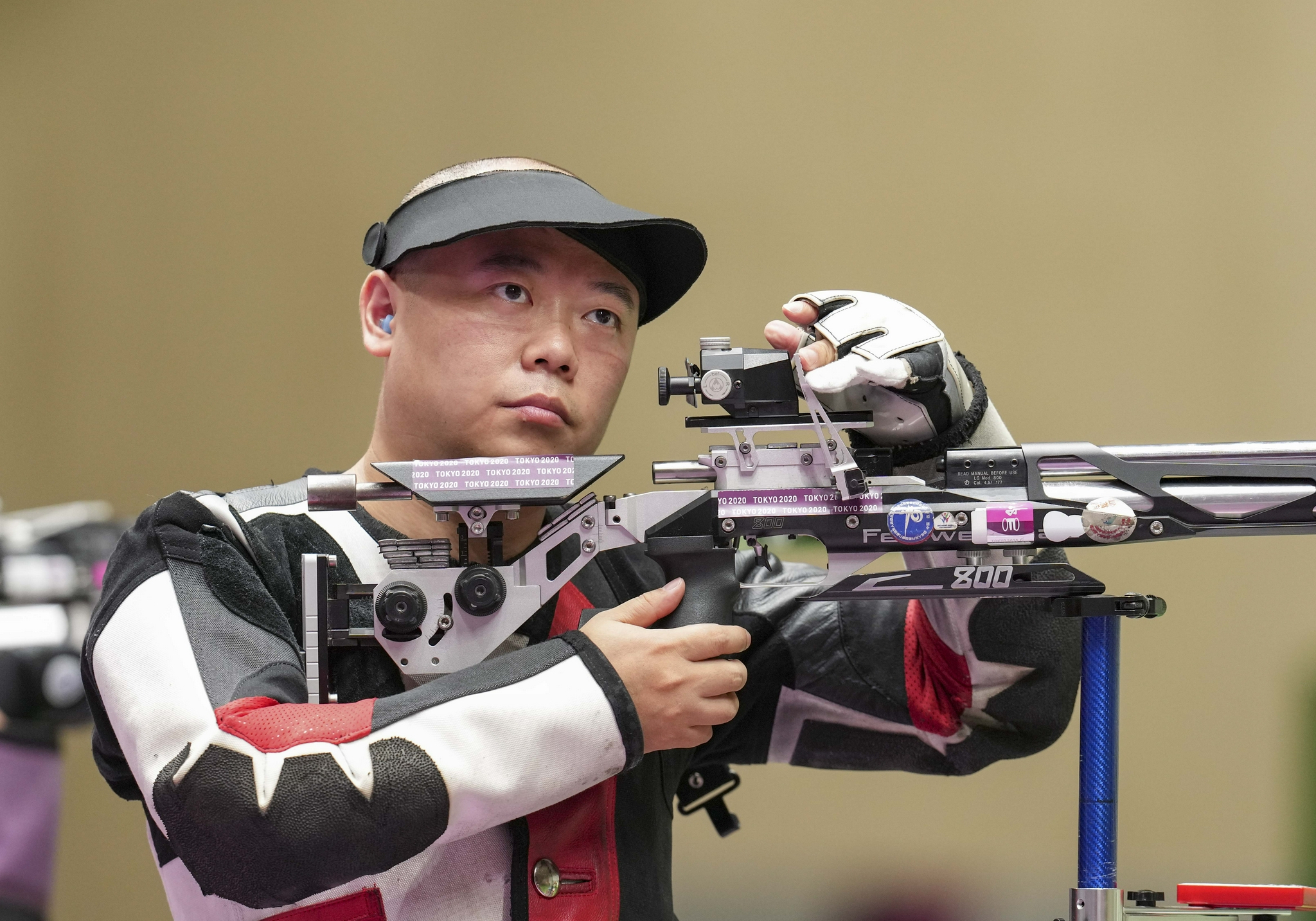 射击男子10米气步枪站姿r1sh1级决赛中国选手董超夺冠