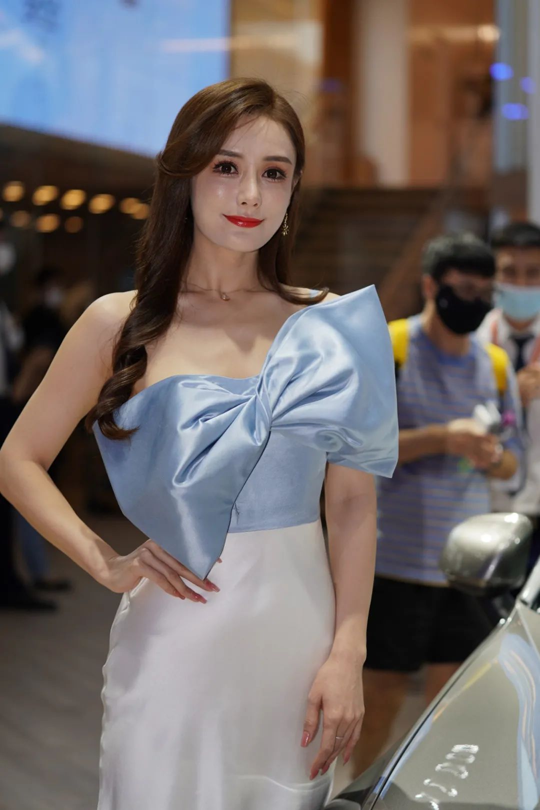 成都车展模特图集50张苏雨农的长镜头