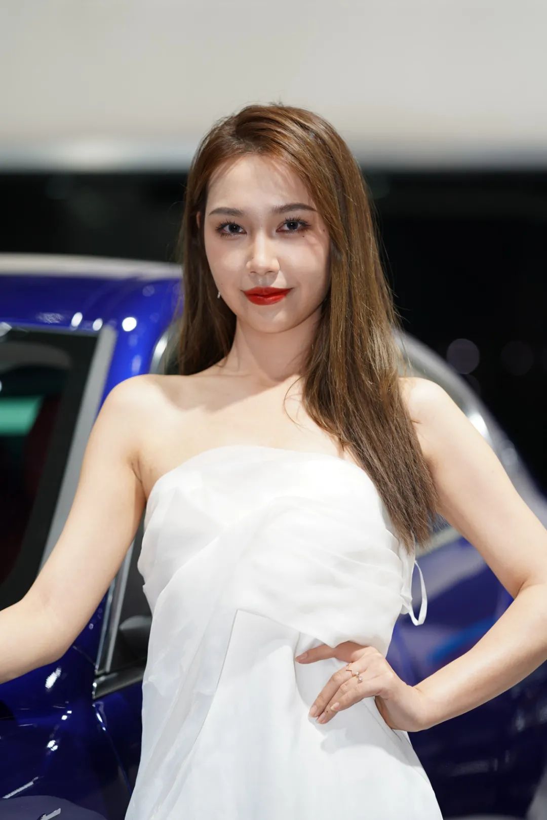 成都车展模特图集50张苏雨农的长镜头