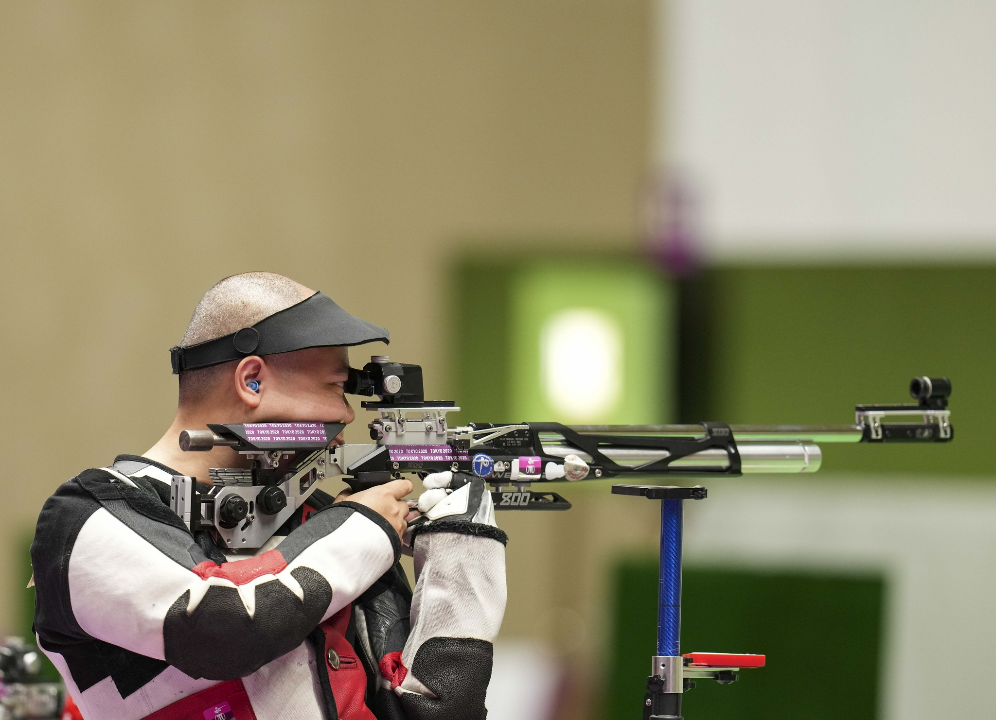 射击男子10米气步枪站姿r1sh1级决赛中国选手董超夺冠