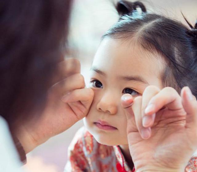 高质量爸爸李承铉：上节目会给戚薇打电话，对女儿教育更让人佩服休闲区蓝鸢梦想 - Www.slyday.coM