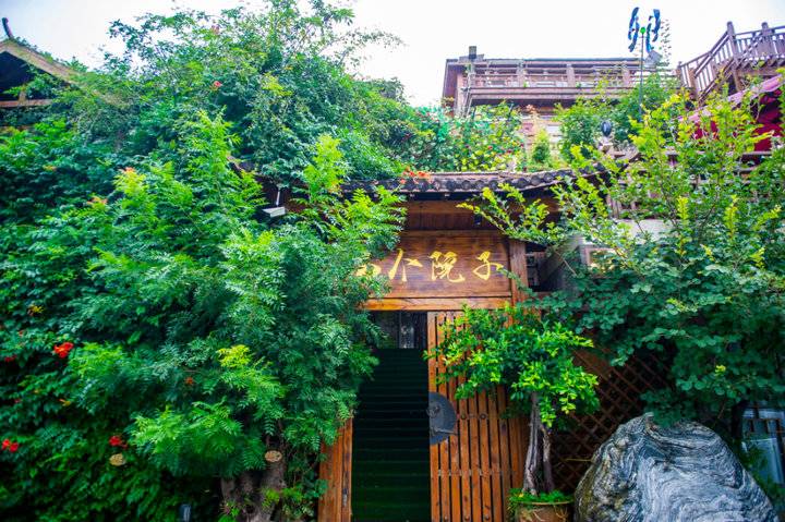 民宿院子悠然见南山,秋雨中的济南这么美