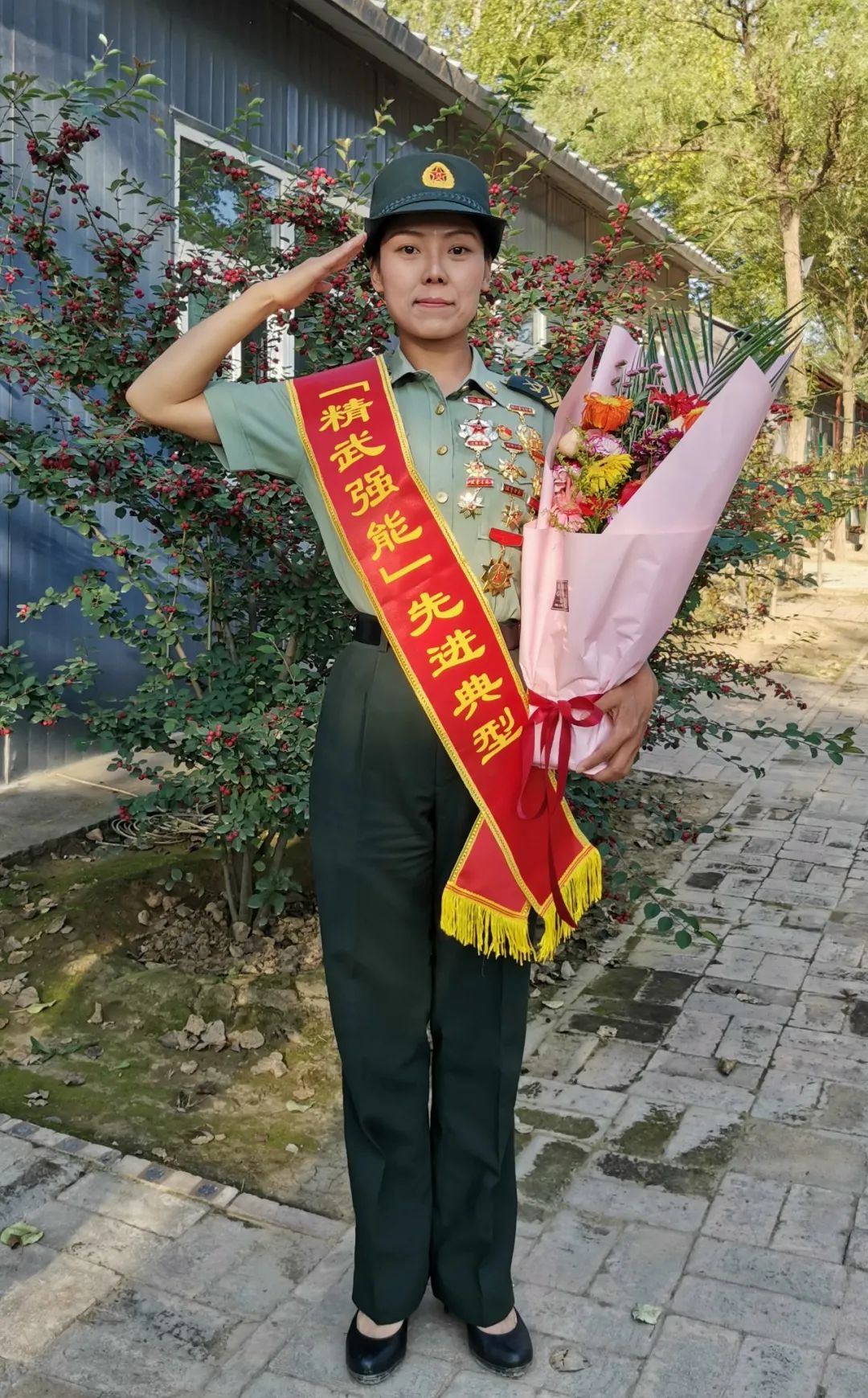 三级军士长小姐姐,是个传奇!