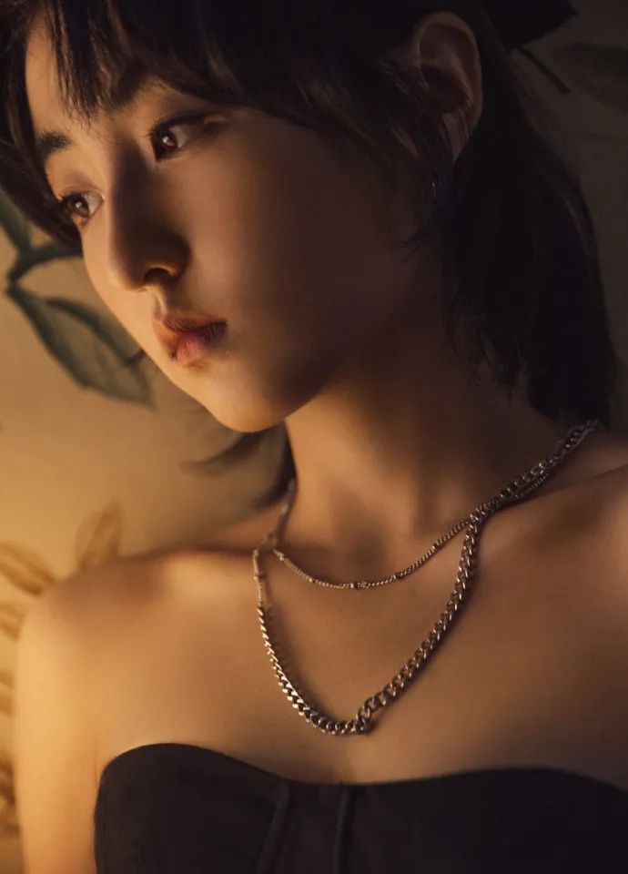 国民妹妹张子枫刚成年就走成熟风少年感穿搭才是yyds