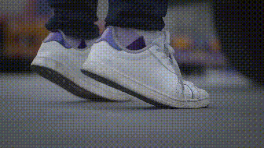 被奥斯卡导演选中的中国女孩：15岁割草喂猪，25岁靠开卡车一夜走红休闲区蓝鸢梦想 - Www.slyday.coM