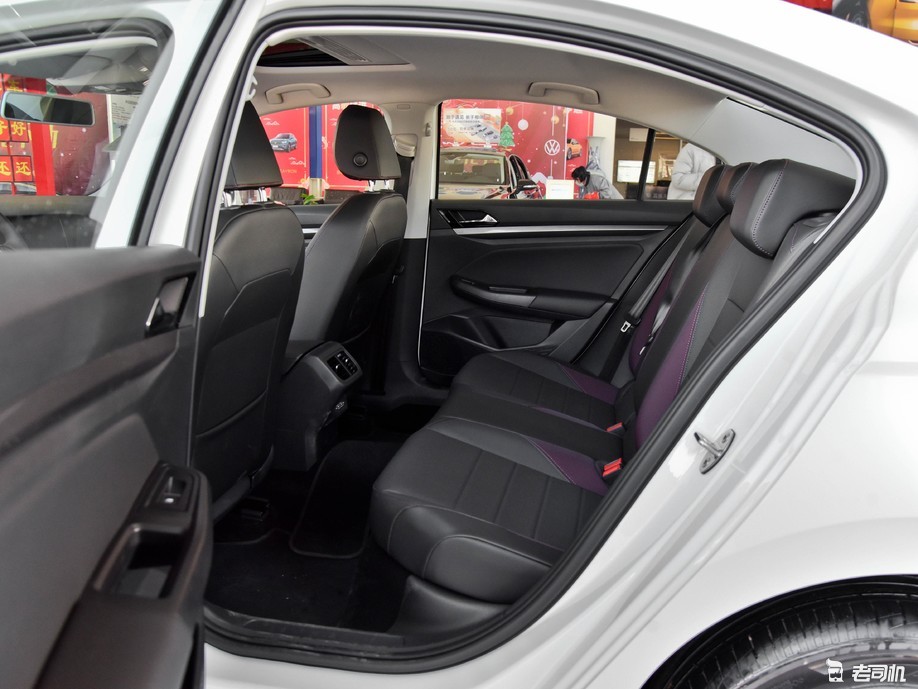 舒适与实用并存的家用之选 小哥带你一起看大众宝来