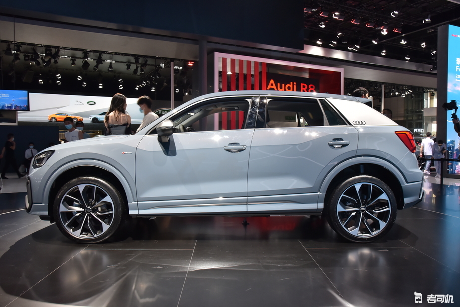 2021成都车展:新款奥迪q2l售22.88-26.88万