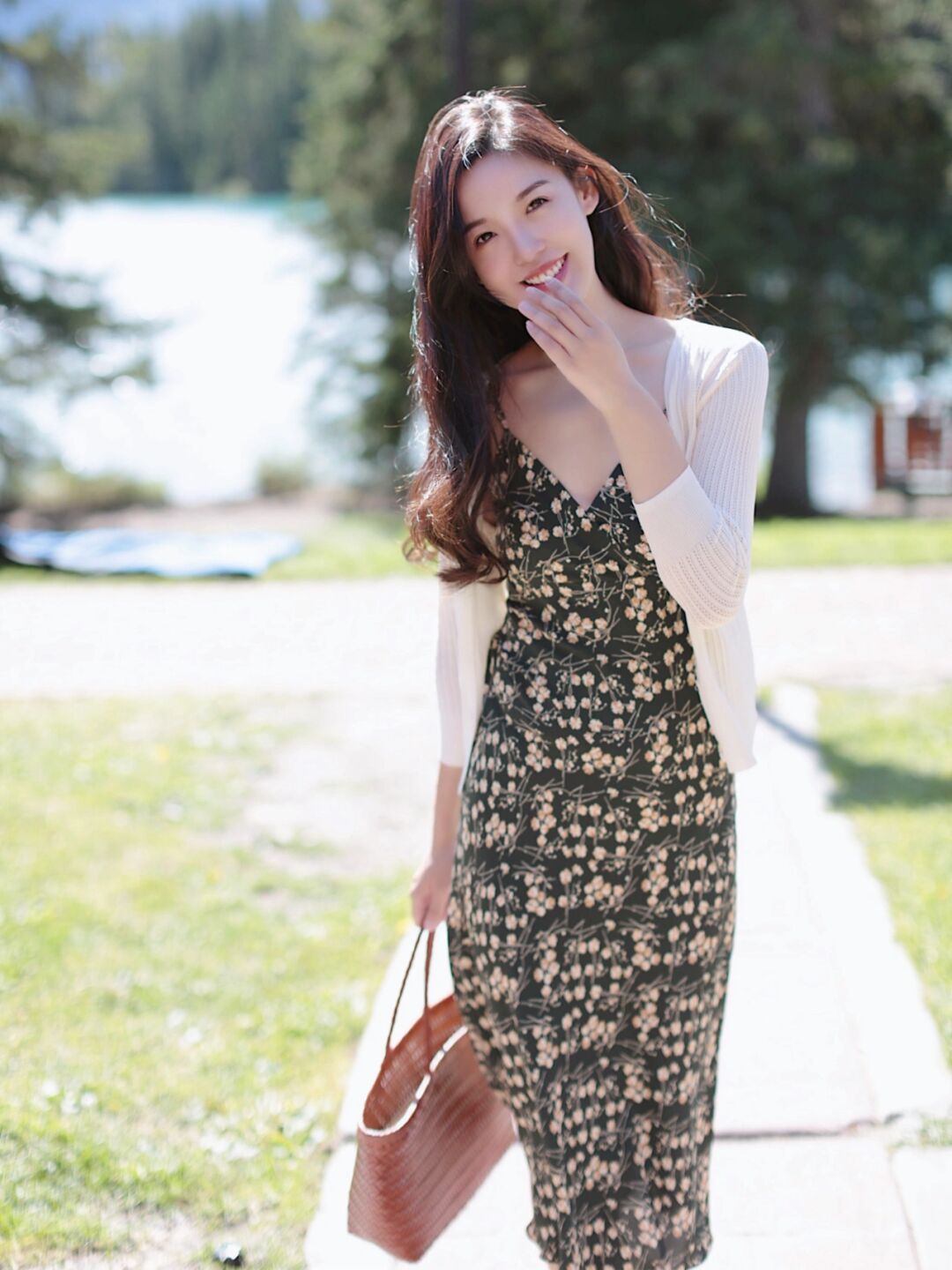 时髦女人换季不要乱穿衣，这些穿搭公式可照搬，日常实用还洋气休闲区蓝鸢梦想 - Www.slyday.coM