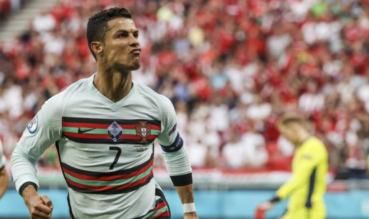 世预赛重启!葡萄牙PK欧洲鱼腩,C罗冲击3大纪录,国家队之王休闲区蓝鸢梦想 - Www.slyday.coM 世预赛重启!葡萄牙PK欧洲鱼腩,C罗冲击3大纪录,国家队之王休闲区蓝鸢梦想 - Www.slyday.coM