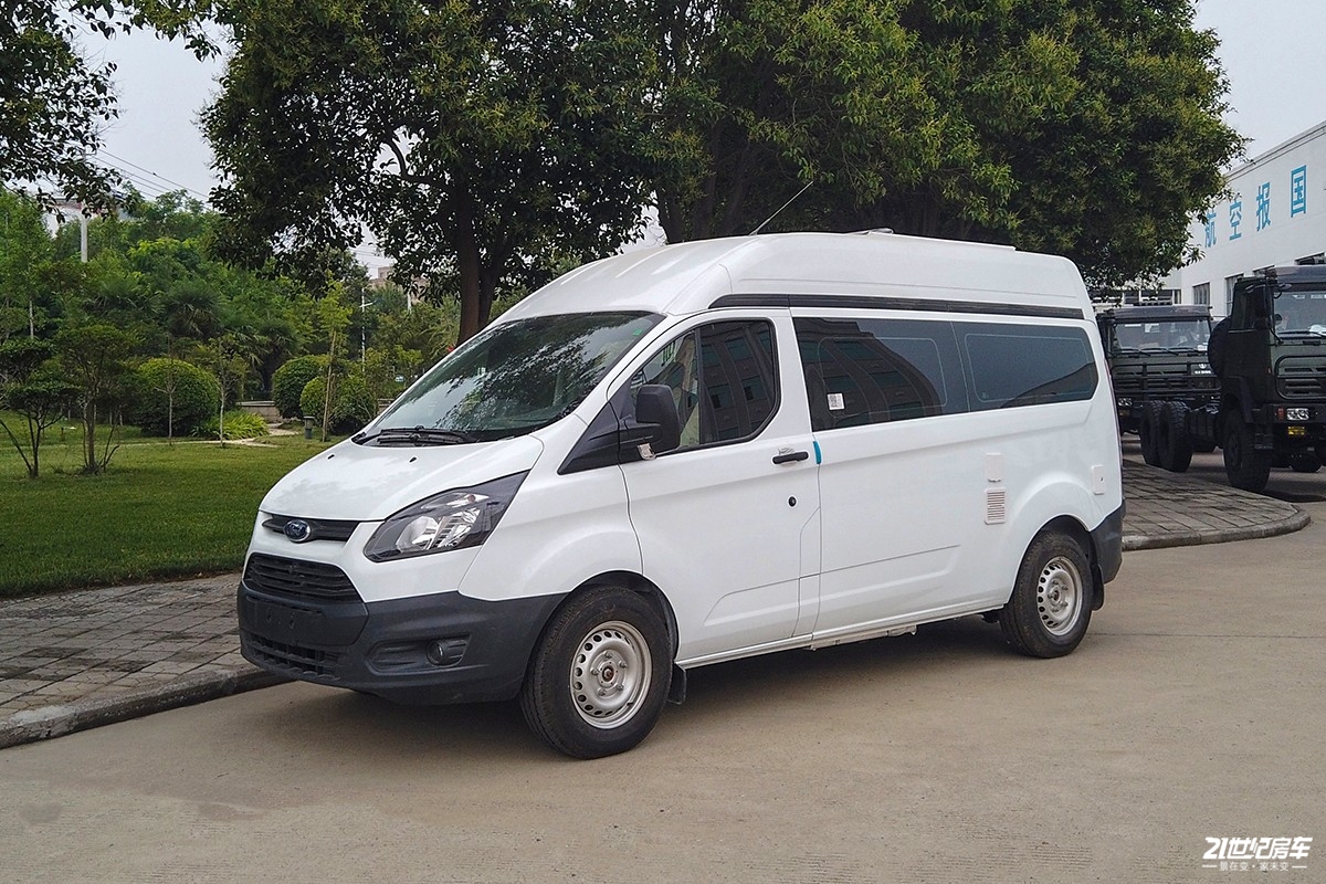 不到20万买福特房车?2.0t汽/柴油动力,还能选横床/纵床布局
