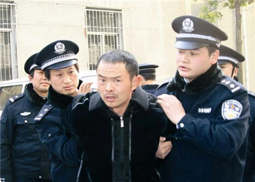 熊振林：因情人不给他生儿子，他一夜连杀8人，最小被害者仅2岁休闲区蓝鸢梦想 - Www.slyday.coM