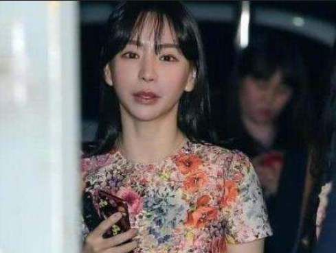 朴有天塌房之后还能塌？被经纪人曝交50个女朋友，还有粉丝粉他？休闲区蓝鸢梦想 - Www.slyday.coM