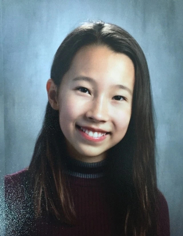 李阳前妻发文报平安，晒女儿被李阳家暴的照片，女儿嘴部被打出血休闲区蓝鸢梦想 - Www.slyday.coM