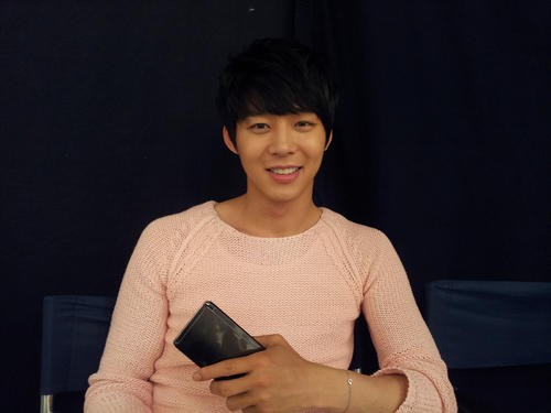 朴有天塌房之后还能塌？被经纪人曝交50个女朋友，还有粉丝粉他？休闲区蓝鸢梦想 - Www.slyday.coM