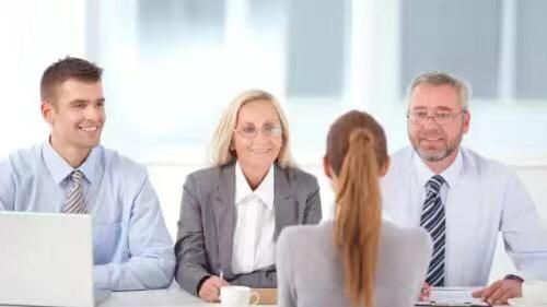 被面试官问缺点是什么,该怎么回答?请记住这3个原则!休闲区蓝鸢梦想 - Www.slyday.coM