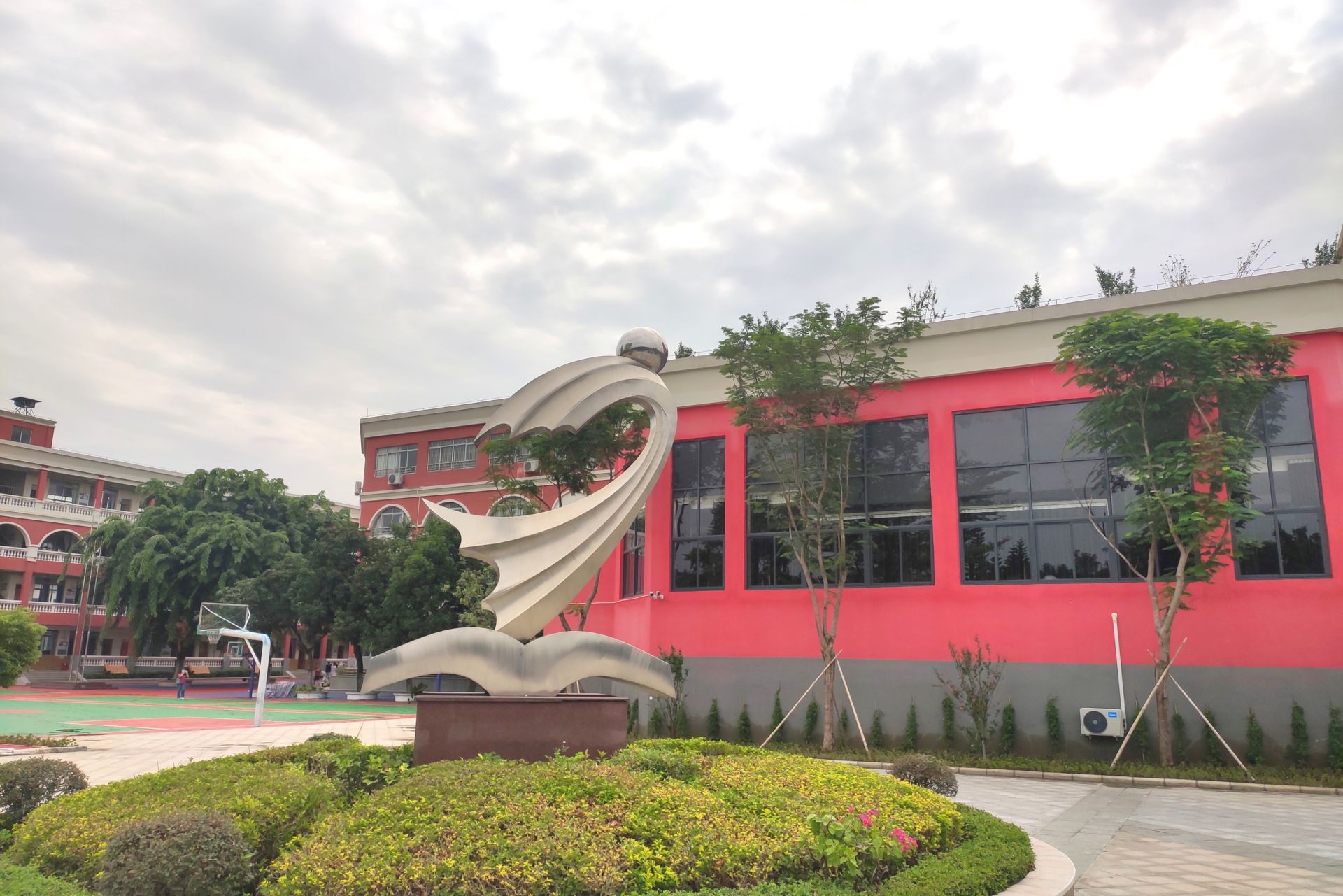 原聚胜小学更名为顺德区华侨小学