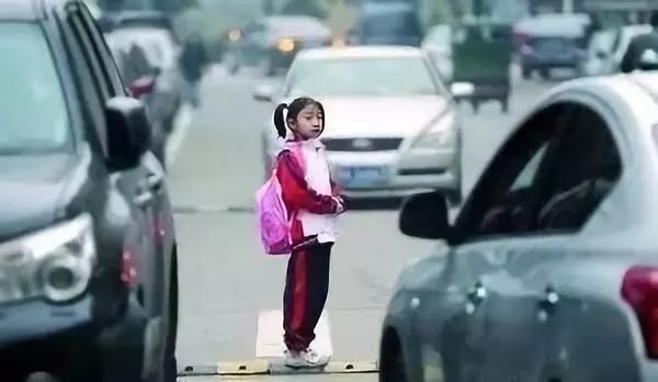 开学第一天，这4件事必须给学生和家长们提个醒！休闲区蓝鸢梦想 - Www.slyday.coM