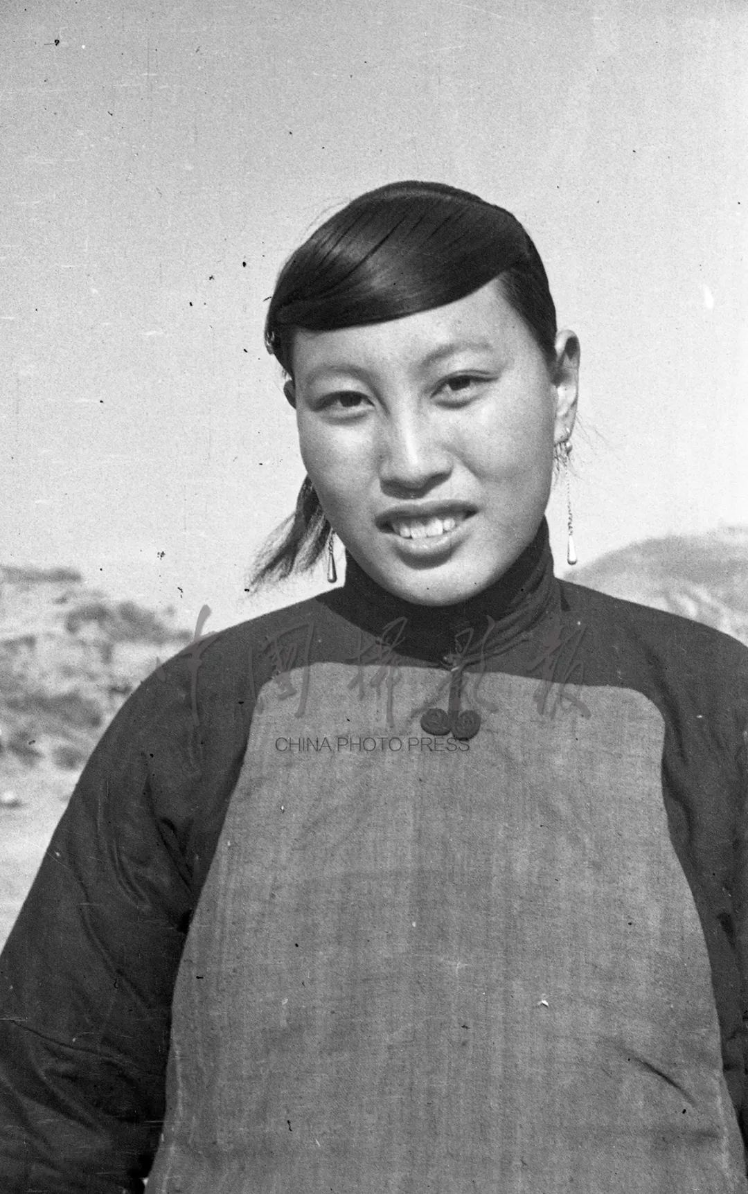 由程默之子程京京先生新近整理出的其父在延安时期拍摄的珍贵影像资料