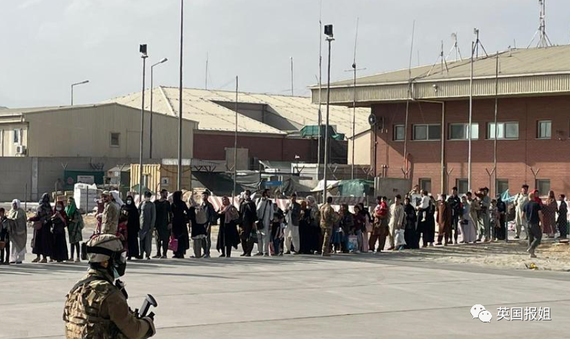 美国20年后从阿富汗狼狈撤离！走前却滥杀平民，连2岁婴儿都不放过？休闲区蓝鸢梦想 - Www.slyday.coM