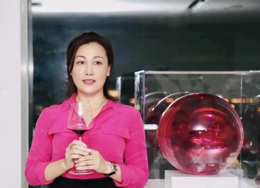 你看魔都的天空天空之城艺术展览盛大开幕