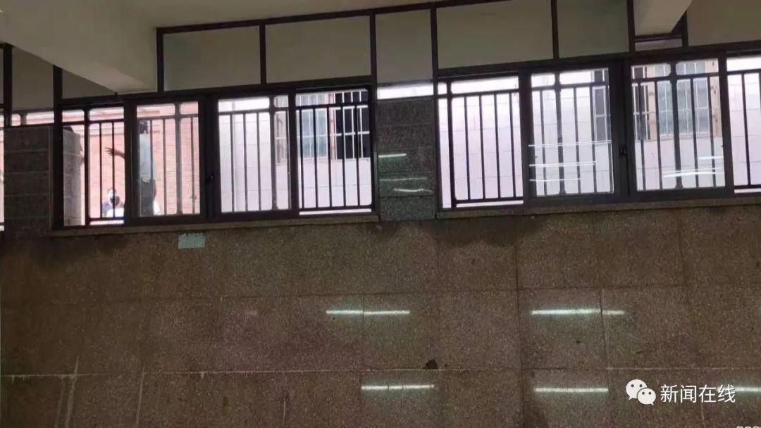 开学第一天，学生就被安排在“地下室”上课？休闲区蓝鸢梦想 - Www.slyday.coM