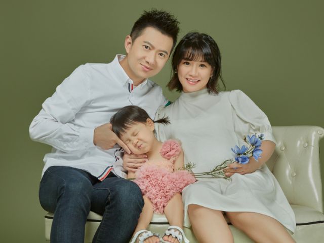 央视主持红果果将诞二胎!宝宝性别疑曝光,嫁绿泡泡11年仅有一女休闲区蓝鸢梦想 - Www.slyday.coM