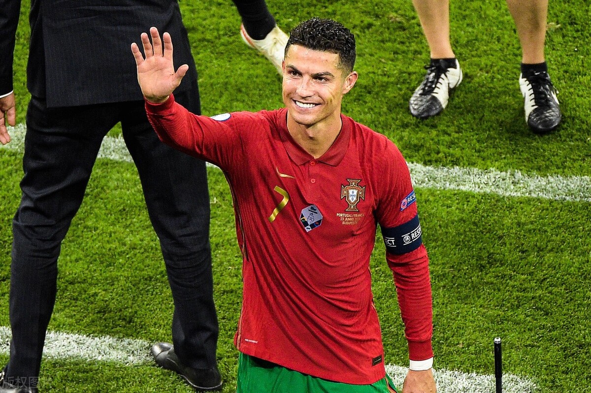 王者归来！36岁C罗回国家队又现惊艳挑射，明天再冲1世界纪录休闲区蓝鸢梦想 - Www.slyday.coM