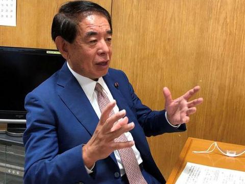 日本政坛“地震”！菅义伟为当首相不择手段，逼迫竞争对手退选？休闲区蓝鸢梦想 - Www.slyday.coM