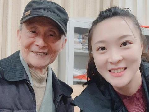 91岁排球教父,批评郎平最大败笔:中国女排丢了培养优秀二传传统|张然|二传|中国女排_新浪新闻