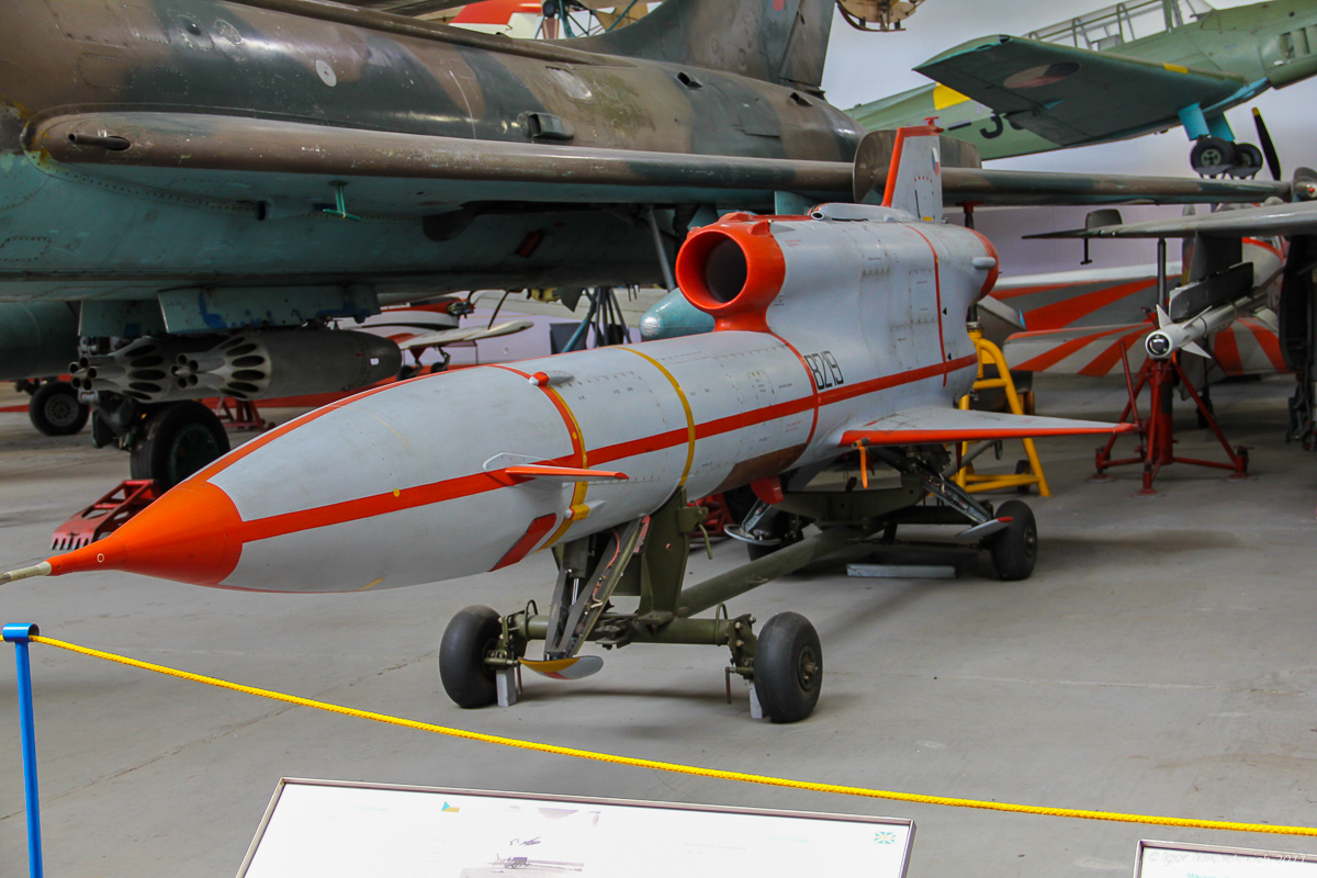 图-143无人侦察机,具备隐身性能,可抵御核辐射!