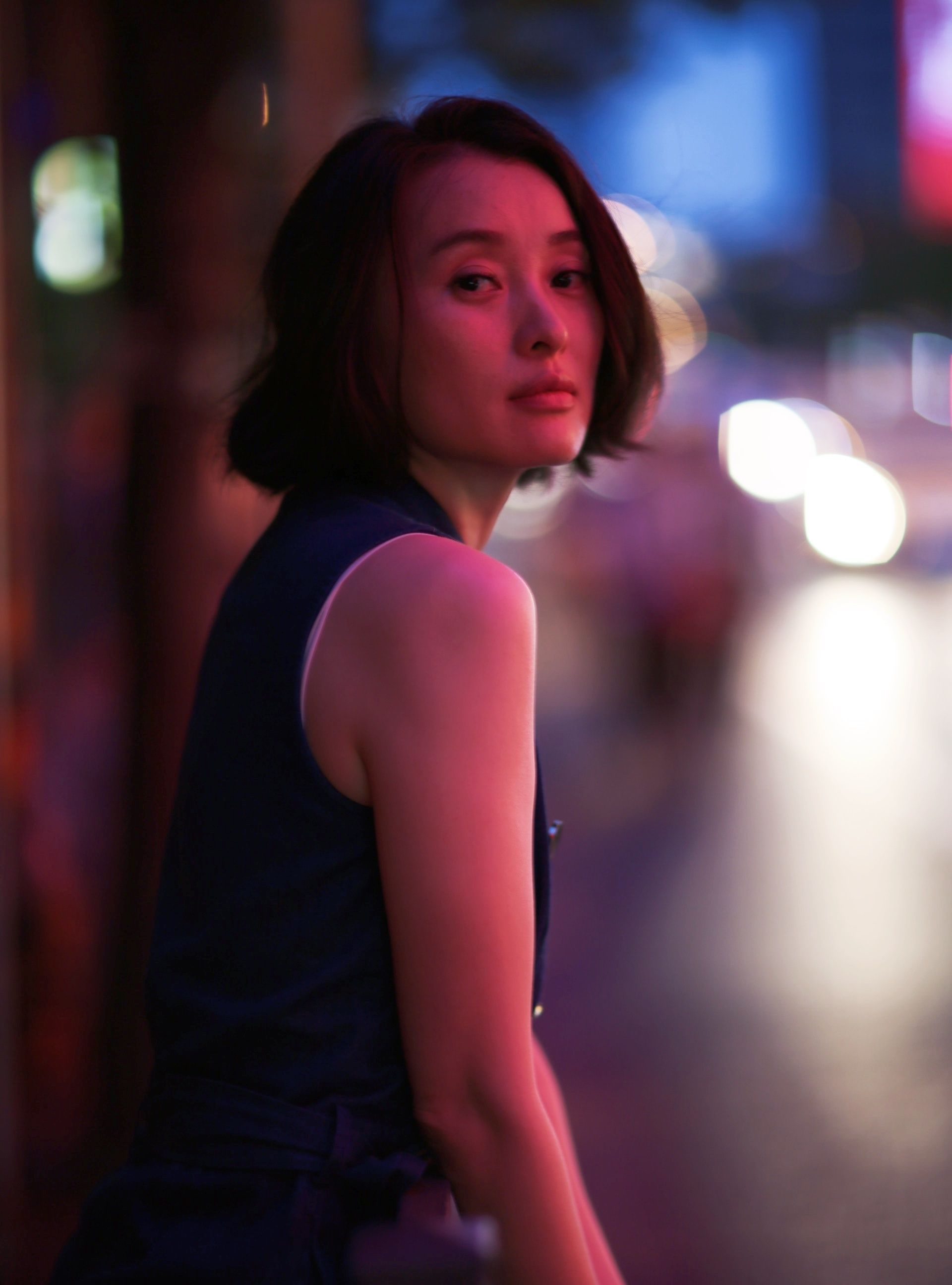 49岁的吴越,曾经为爱痴狂,如今两袖清风不谈感情!她的爱错付了