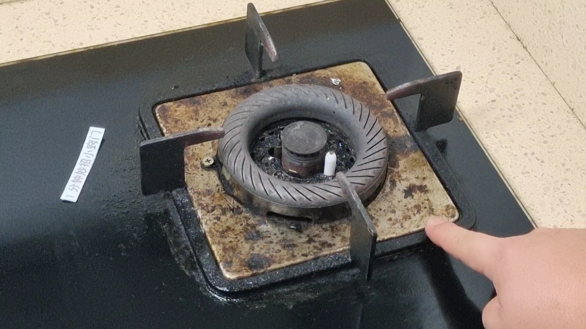 灶台不要用水擦学会小窍门不管多脏多油一擦就干净