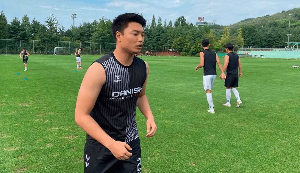 不用苦等高准翼留洋小他6岁弟弟已在海外刷数据首秀送助攻