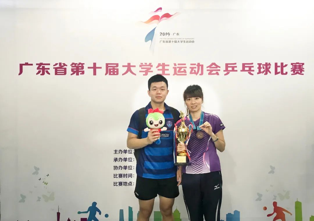 王辉:最没有故事的世界冠军 拒绝代表日本参赛_乒乓球_新浪竞技风暴