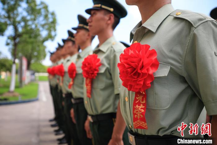 退伍季再见了我深爱着的军营