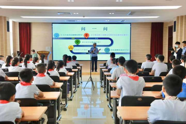 扬帆起航  德州市各中小学迎来“开学第一课”休闲区蓝鸢梦想 - Www.slyday.coM