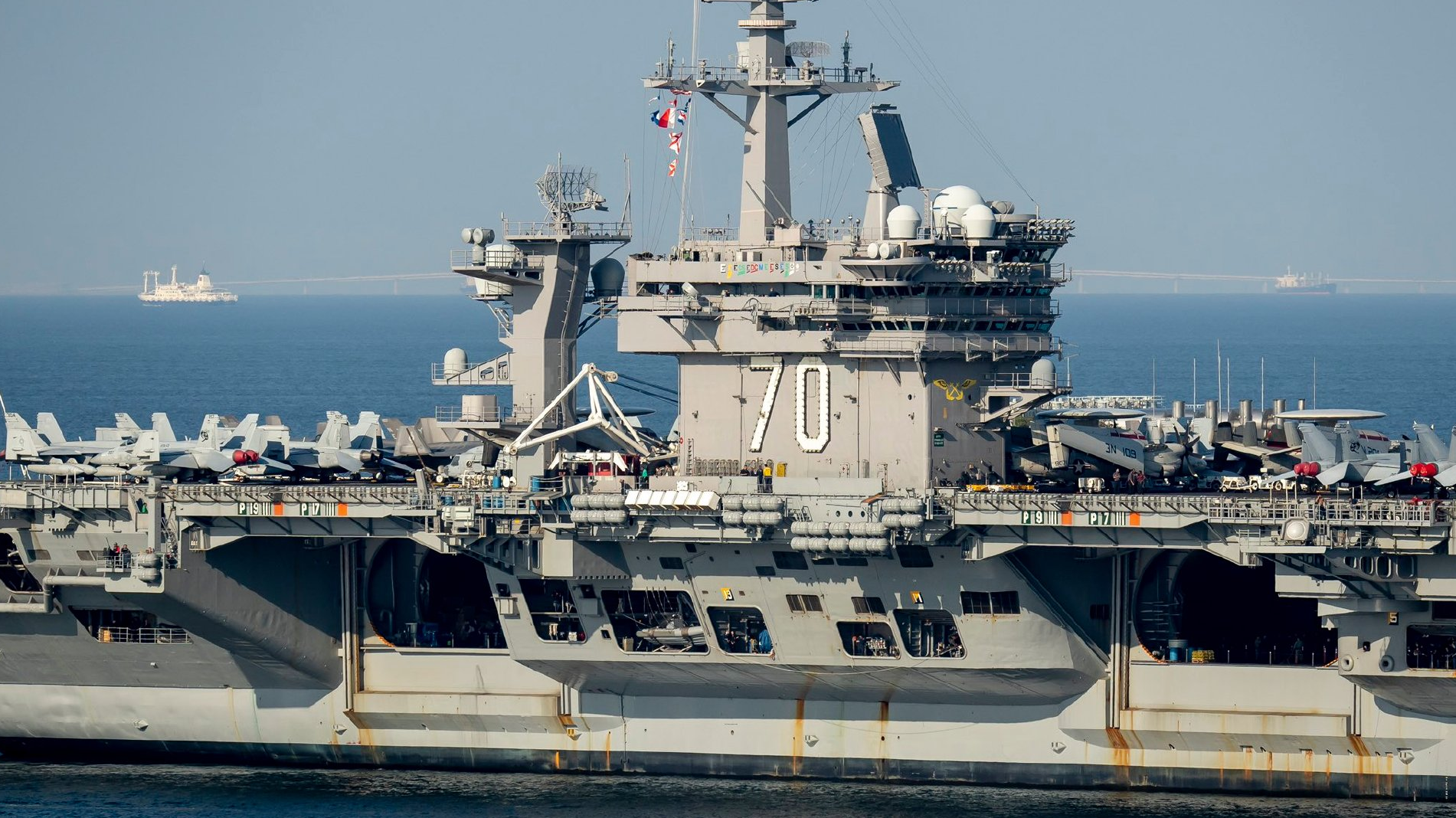 亚太地区美军3艘航母/准航母位置曝光