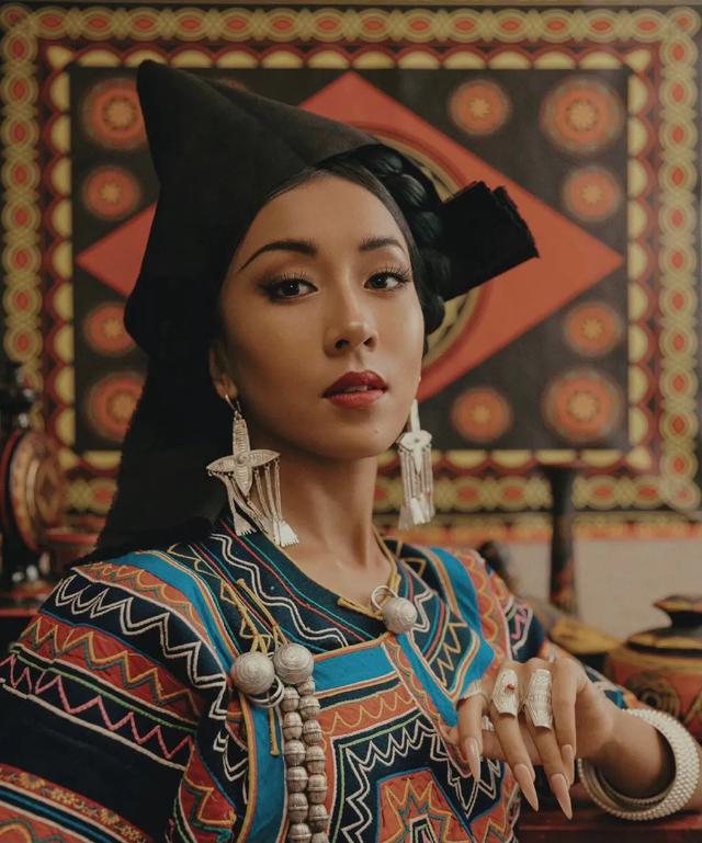 央视中秋晚会明星造型曝光：欧阳娜娜白裙甜美，刘诗诗古装惊艳休闲区蓝鸢梦想 - Www.slyday.coM