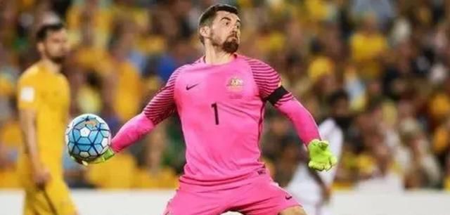 国足23人名单出炉!4归化!万事俱备只欠东风,我们需要胜利!休闲区蓝鸢梦想 - Www.slyday.coM 国足23人名单出炉!4归化!万事俱备只欠东风,我们需要胜利!休闲区蓝鸢梦想 - Www.slyday.coM