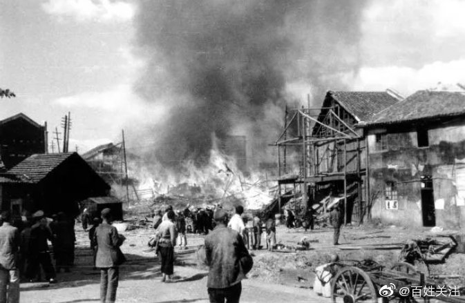 铭记历史永不忘！76年前的今天日本签署投降书休闲区蓝鸢梦想 - Www.slyday.coM