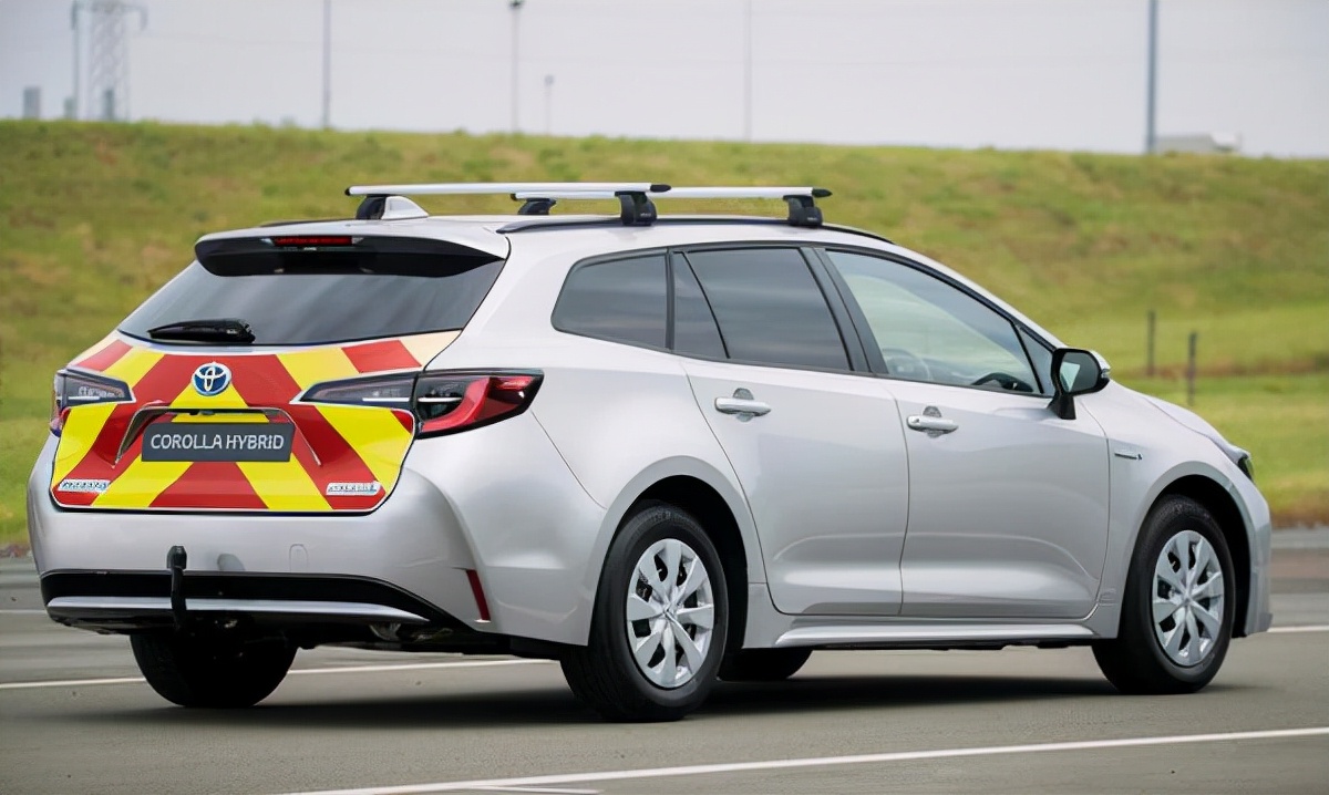 有意思卡罗拉旅行版竟推两座版车型拉货也需要姿态