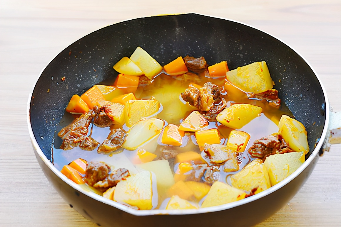 泰式红咖喱牛肉